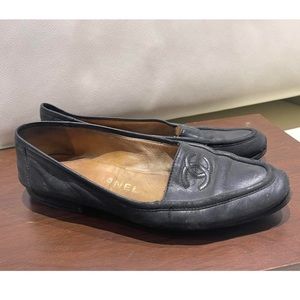 Pre Owned Chanel Authentic Black leather loafers